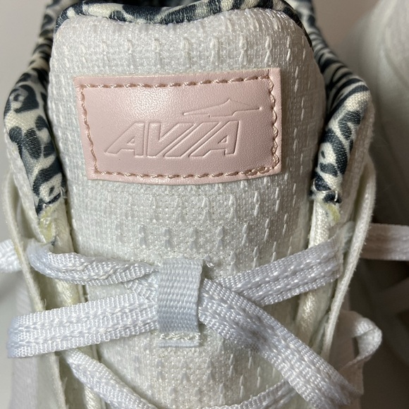 Avila White Cross-trainers in wide width - Picture 4 of 7